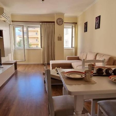 New & Great Located Apartment Near Center Tirana Buitenkant foto